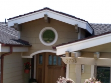 由布里·林德布姆提供