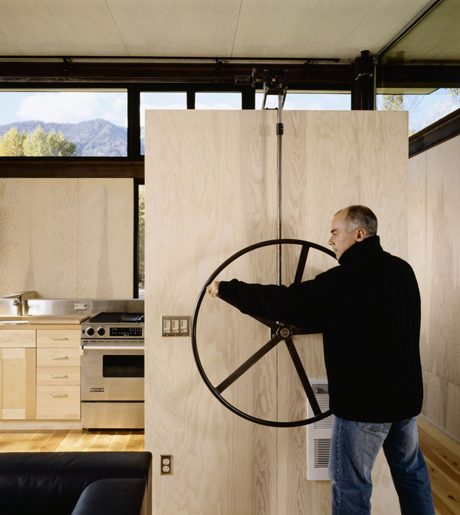 由Olson Kundig Architects设计的三角洲庇护所的手轮