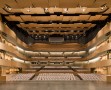 由HGA建筑师和工程师设计的山谷表演艺术中心
