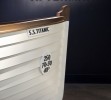 泰坦尼克号签名项目展|来源：克里斯托弗·希尼