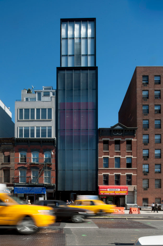 Foster + Partners设计的纽约Sperone Westwater画廊街景