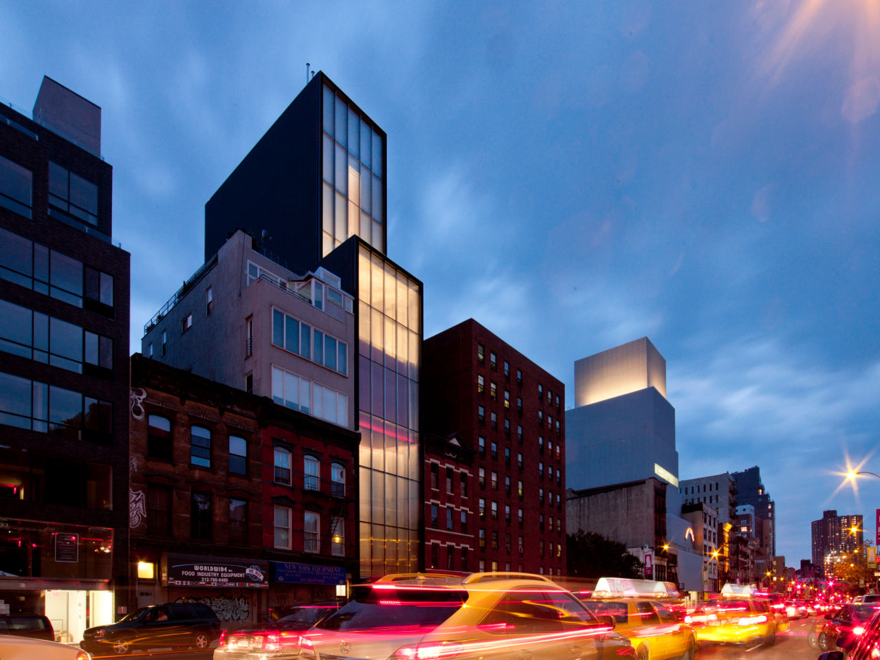 Foster + Partners设计的纽约Sperone Westwater画廊街景