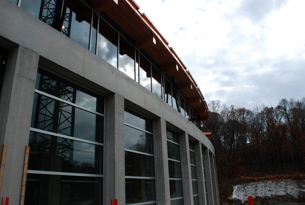 摩西·萨夫迪水晶桥美国艺术博物馆建筑工地