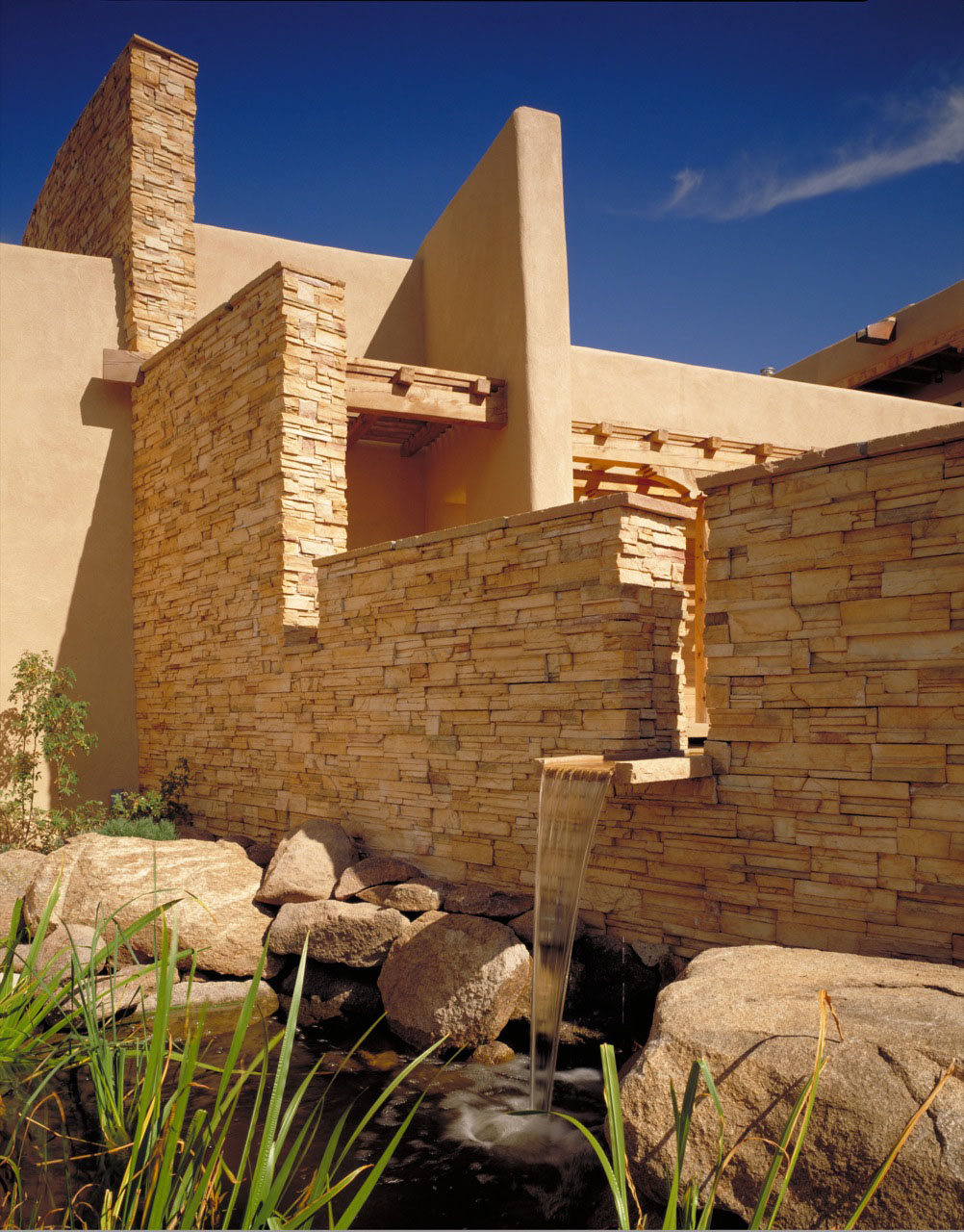 ettinger_res_exterior_01
