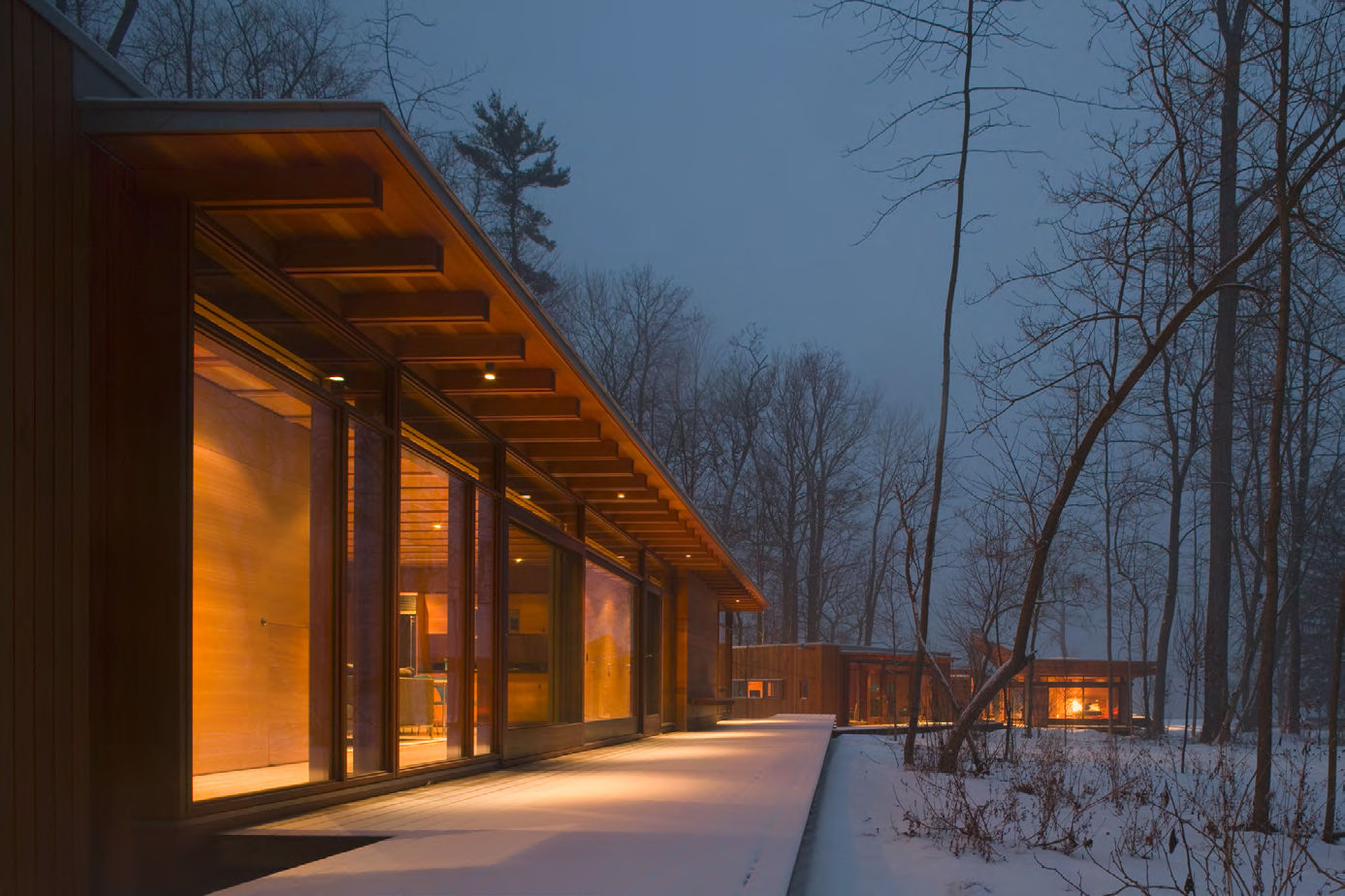 由Bohlin Cywinski Jackson设计的Combs Point住宅的外部