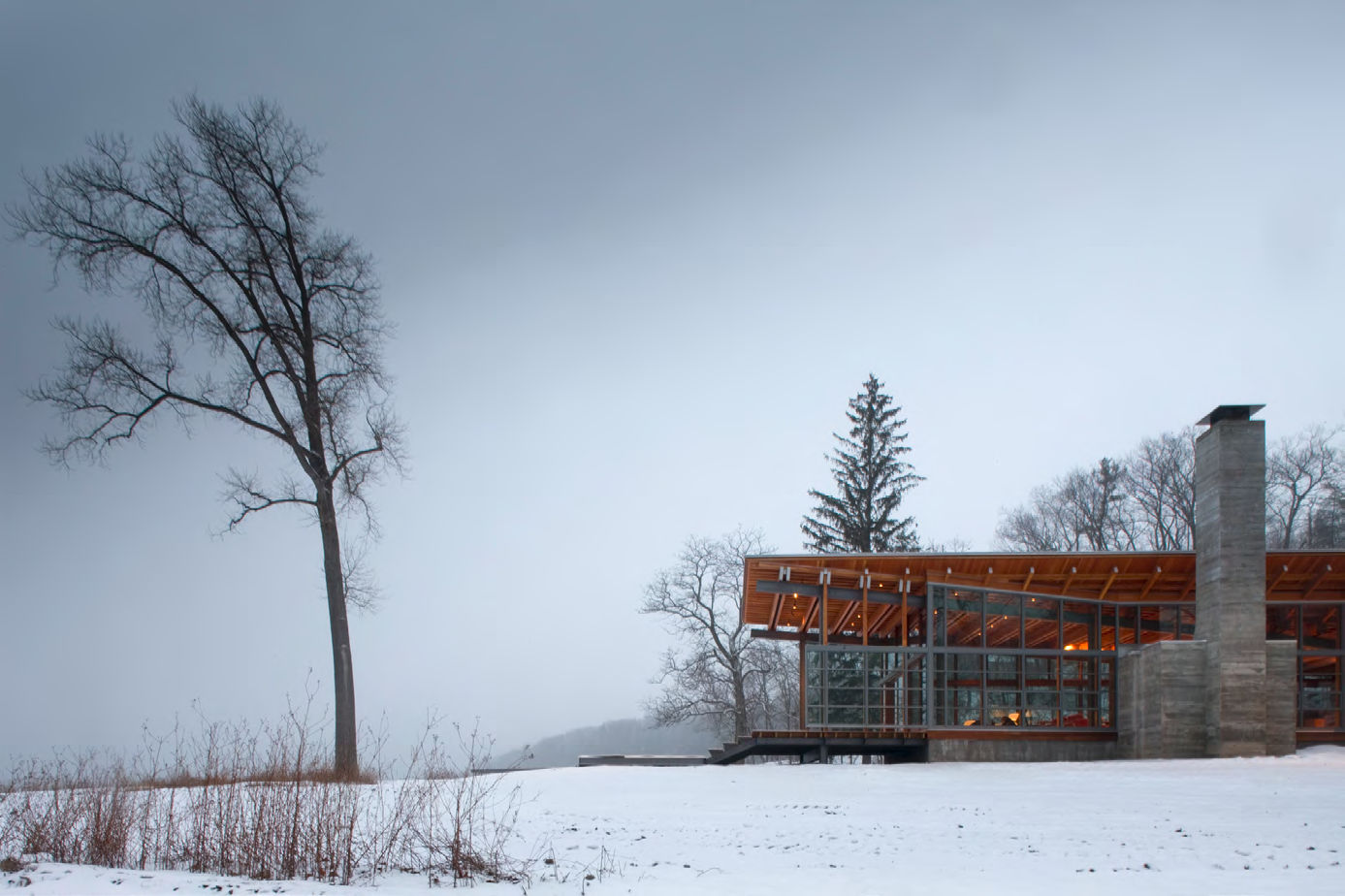 由Bohlin Cywinski Jackson设计的Combs Point住宅的外部