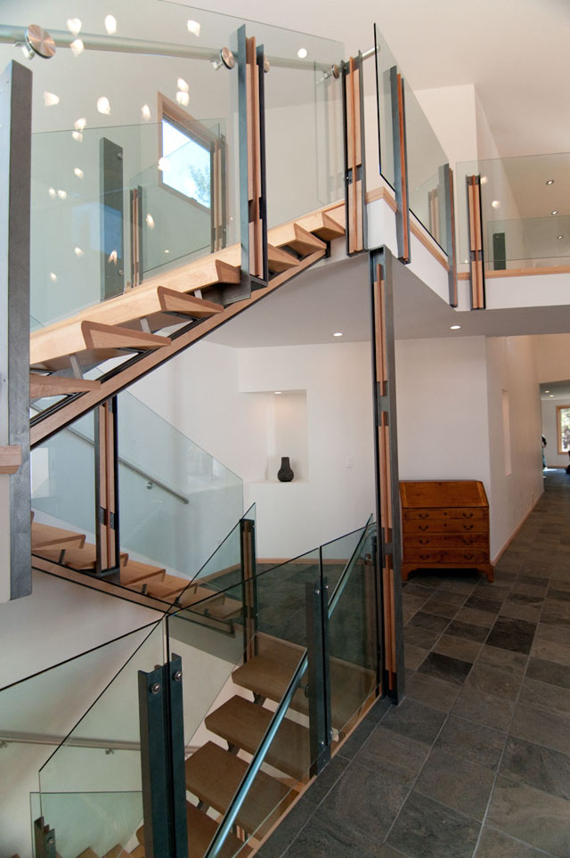 stairs_and_hallway
