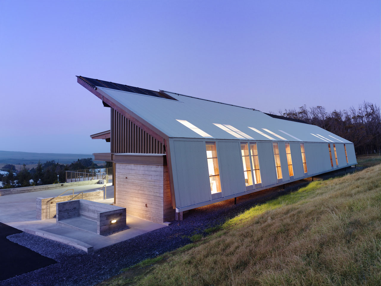 Hawaii_Prep_Acadamy_Energy_Lab_Exterior_
