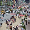 纽约重振了建筑之间的生活，|信贷:纽约街道