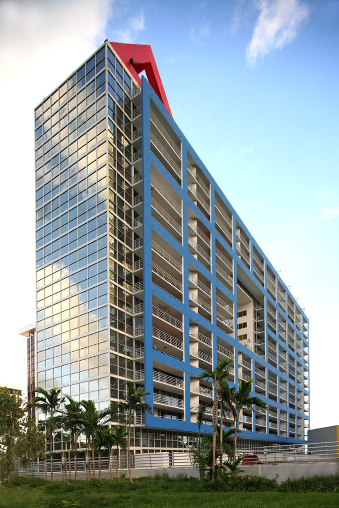 Arquitectonica设计的迈阿密亚特兰蒂斯公寓