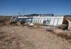 “地球之家”(由“地球之船生物结构”设计)位于新墨西哥州