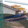 形式旅行者桥梁建筑|信贷：约束