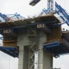 形式旅行者桥梁建筑|信贷：约束