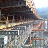 重型推动桥梁建筑|信贷：约束